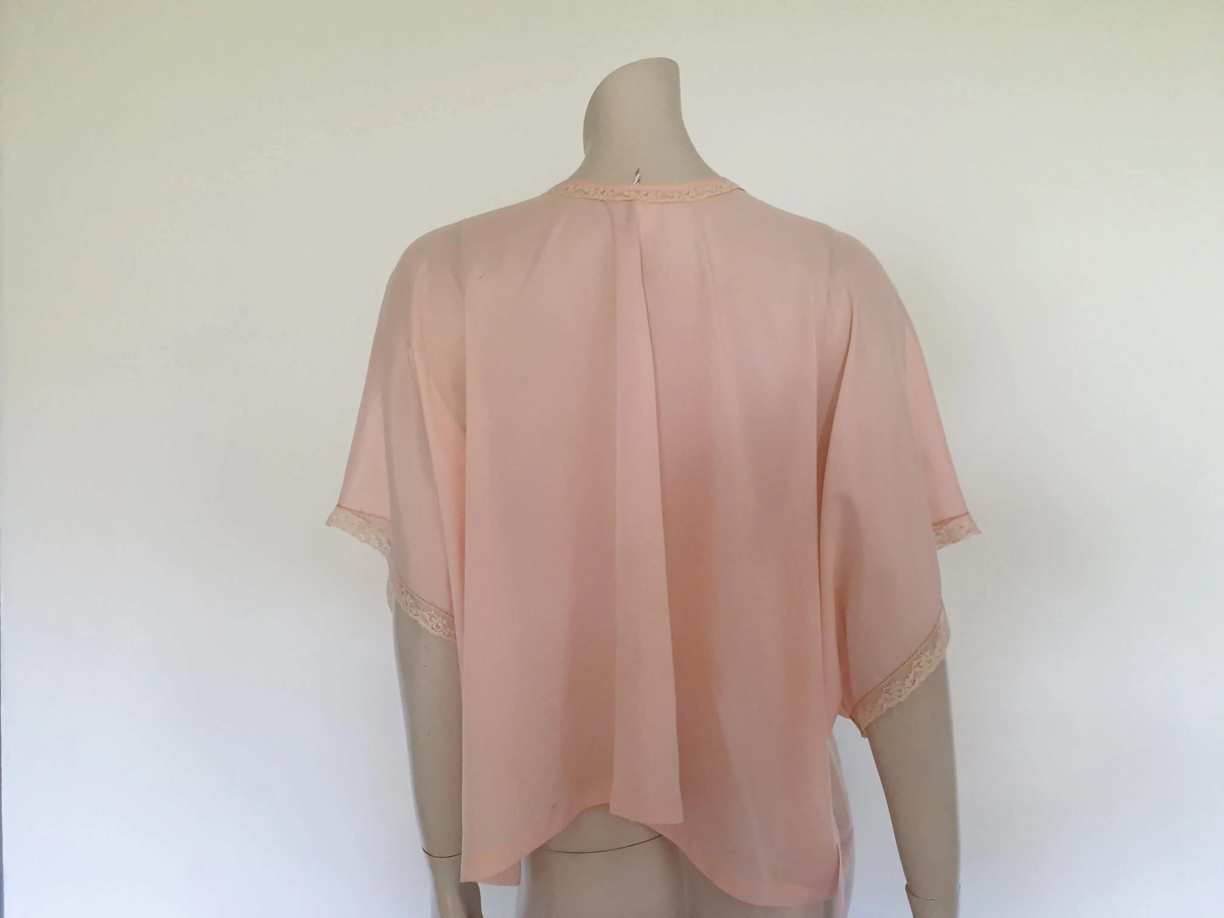 1930s Pink Loose-Fitting Boudoir Jacket, S-M