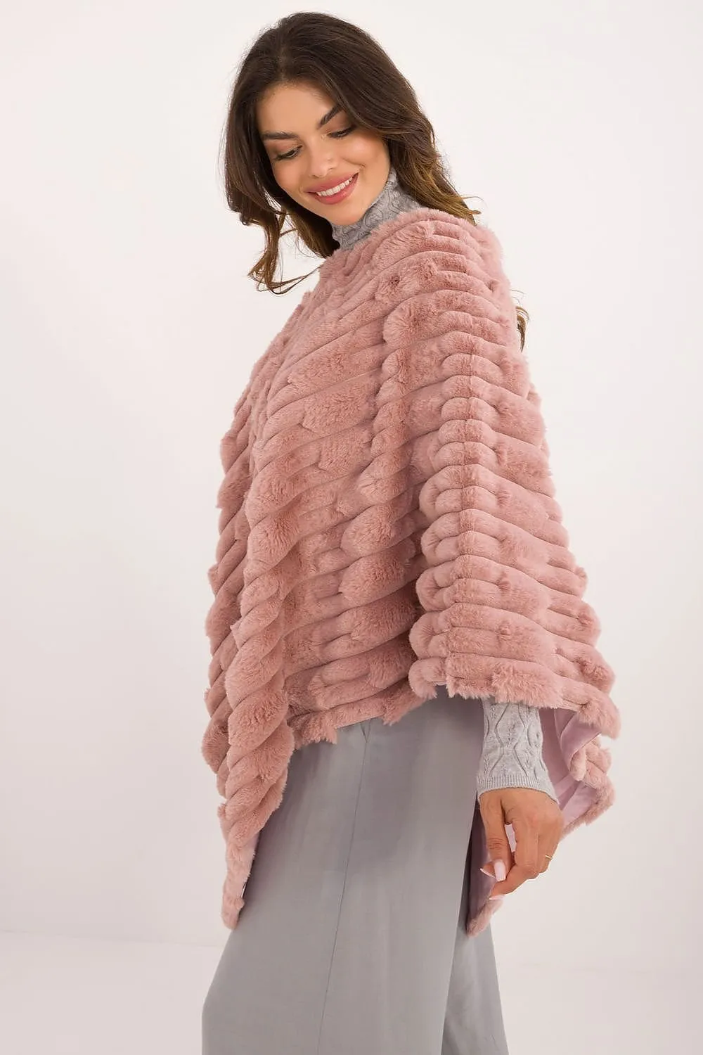 Poncho model 203664 AT