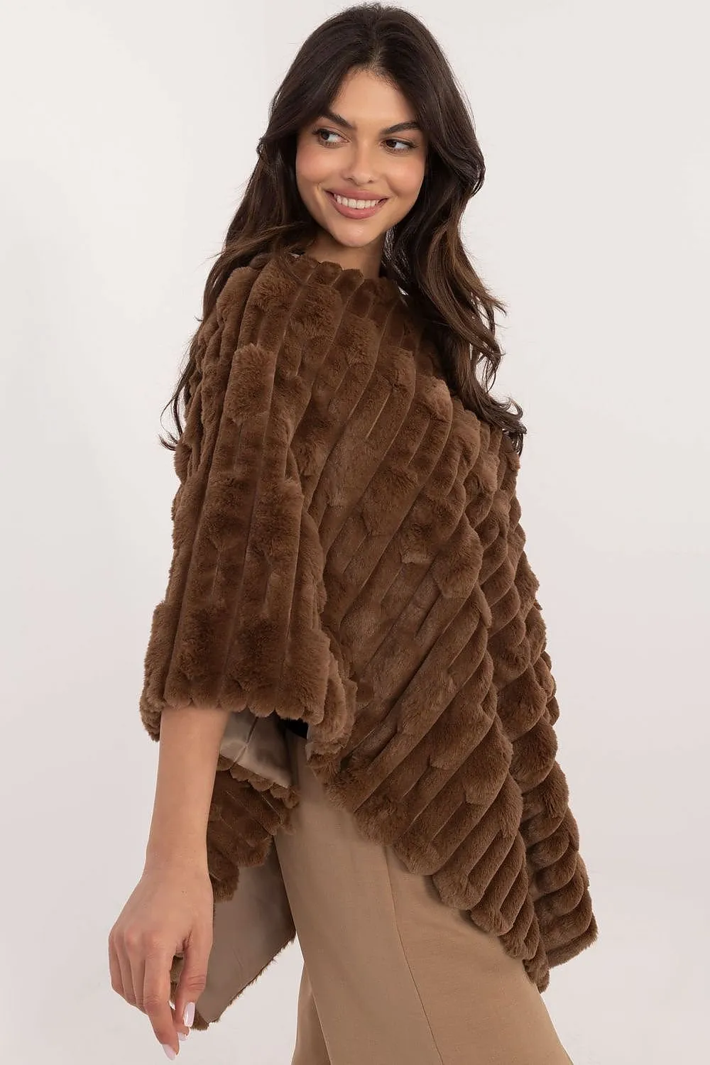 Poncho model 203664 AT