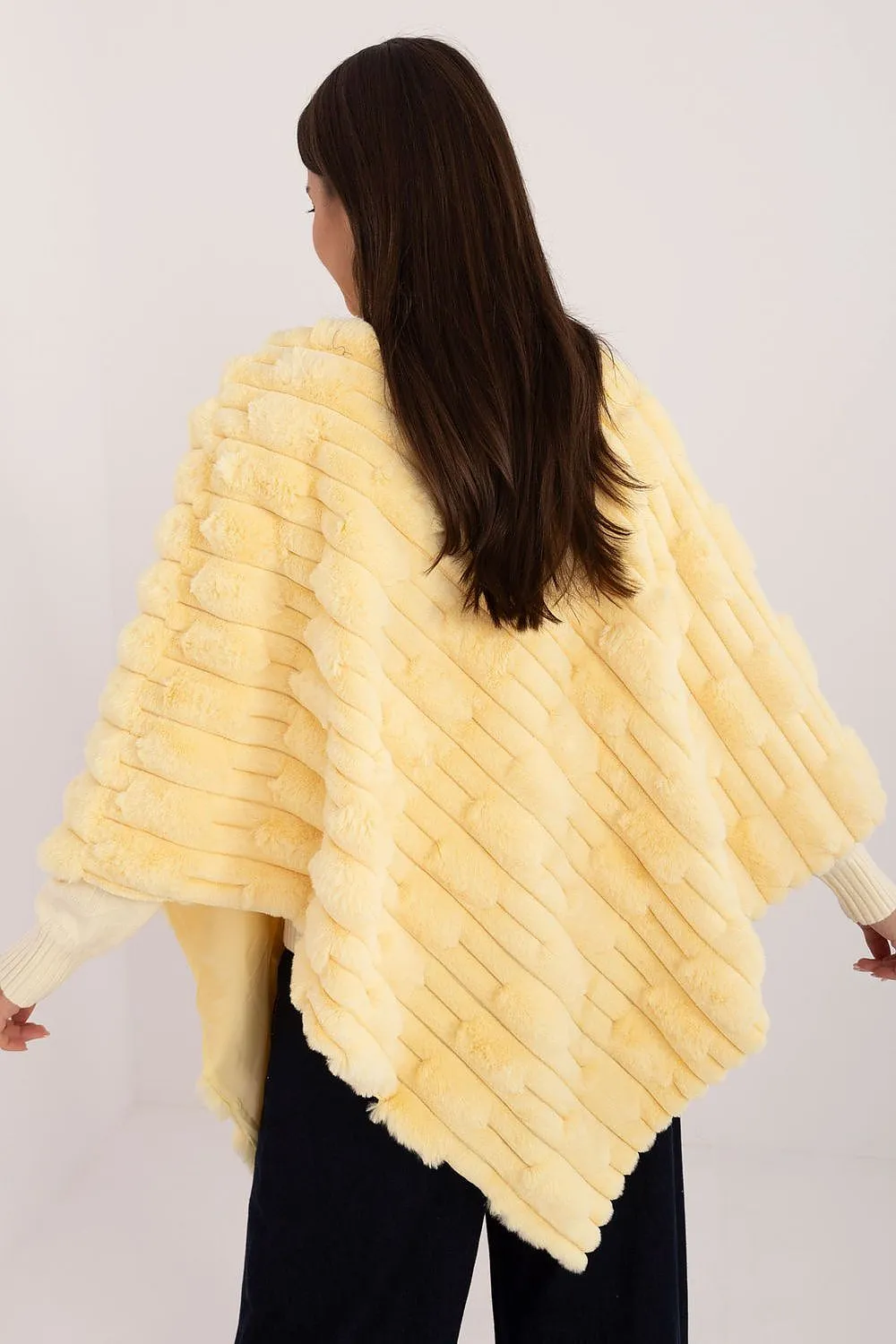 Poncho model 203664 AT