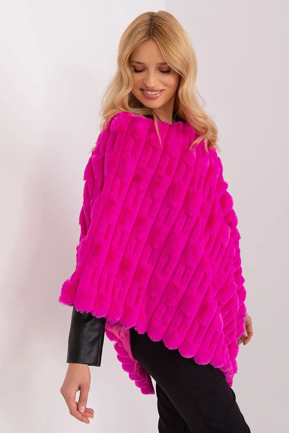 Poncho model 203664 AT